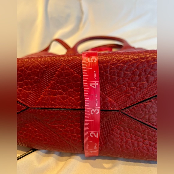 Burberry Medium Red Leather Dewsbury Tote - Picture 15 of 15